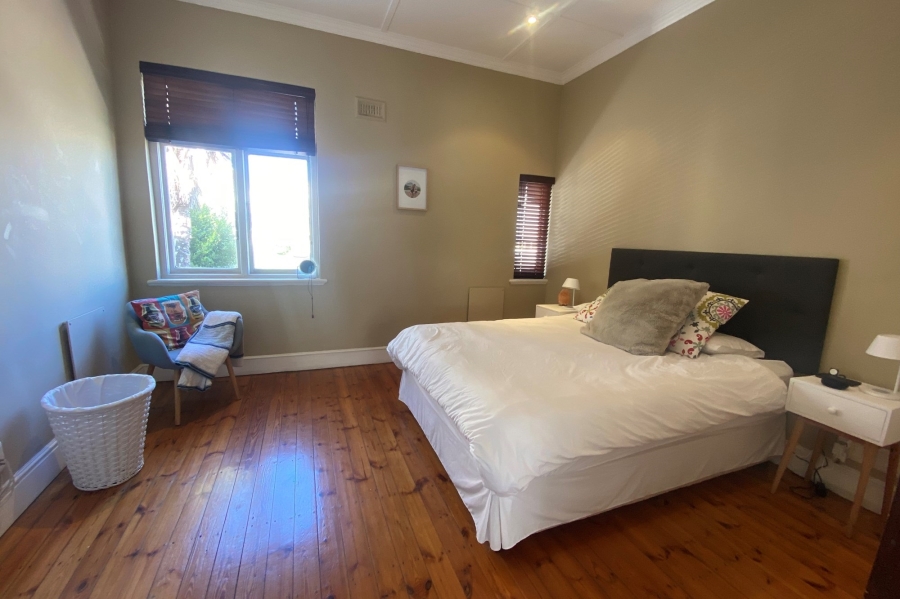 2 Bedroom Property for Sale in Sea Point Western Cape